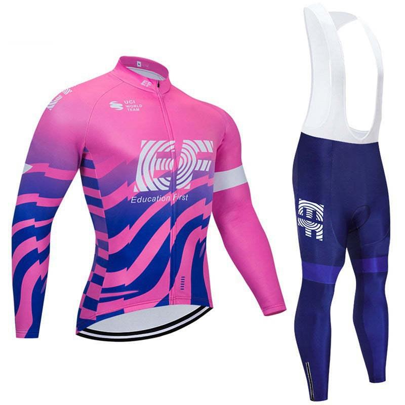 Teams - Pro-Radsportler mit Langärmeln